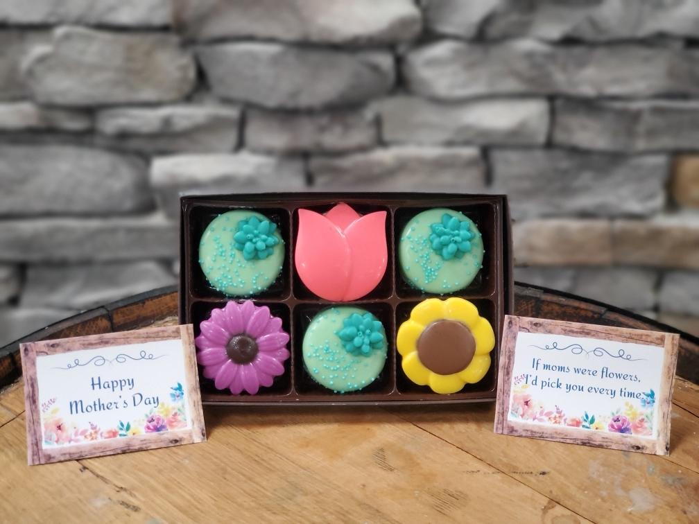 Mother’s Day Chocolate Oreo Flowers