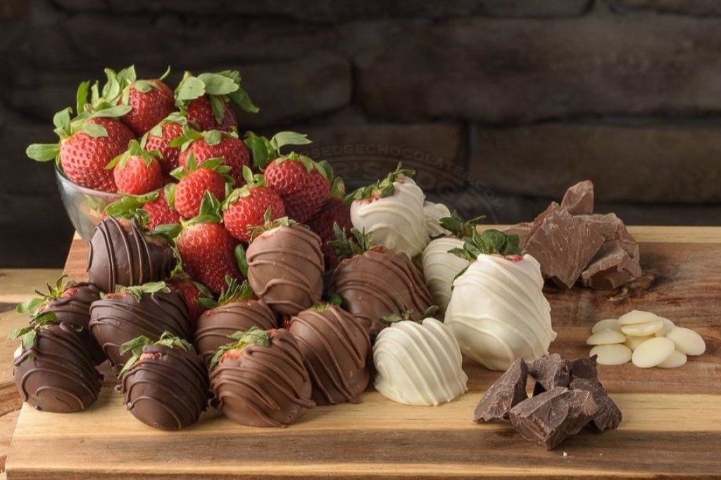 Chocolate Covered Strawberry Box 9-12Ct (Local Pick-Up Only) Strawberries